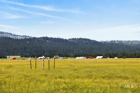 17 Gray Ln, Cascade, ID 83611 photo 7