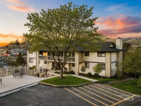 1420 W Camel Back Ln #206, Boise, ID 83702