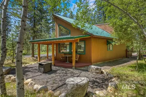 609 Woodlands Dr, Mccall, ID 83638