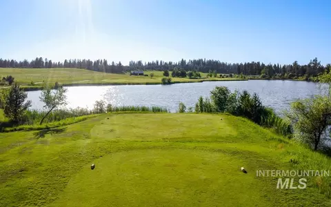 249 W Jug Rd, Mccall, ID 83638 photo 2