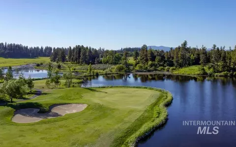 249 W Jug Rd, Mccall, ID 83638 photo 3