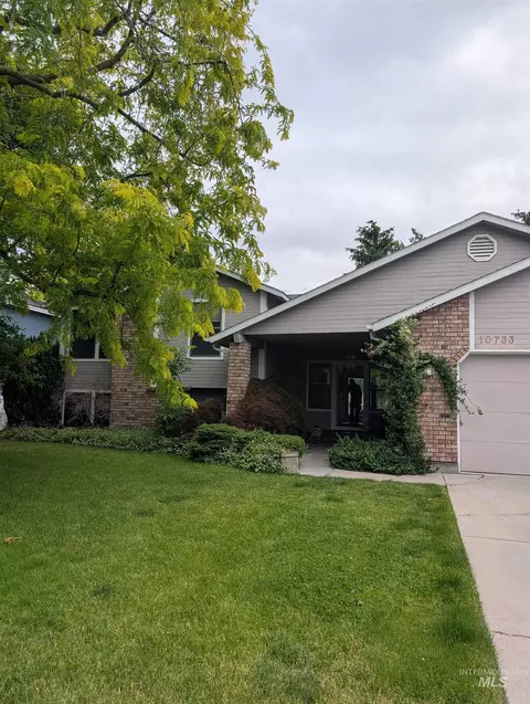 10733 Treeline Ct, Boise, ID 83713