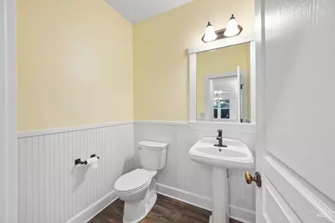 Bath - 1497 N Sunup Way, Eagle, ID 83616 photo 1 of 5