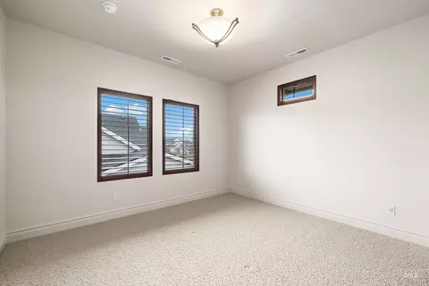 Bedroom - 1658 E Crowne Pointe Dr, Eagle, ID 83616 photo 3 of 4