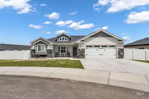 747 Kanner Ct, Twin Falls, ID 83301