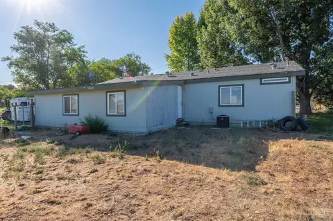 Exterior - 710 White Hawk Ln, Hagerman, ID 83332 photo 5 of 5