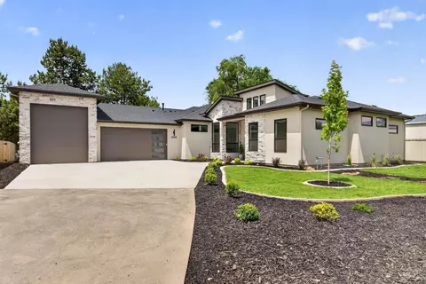 2595 S Greenwood Cir, Boise, ID 83706