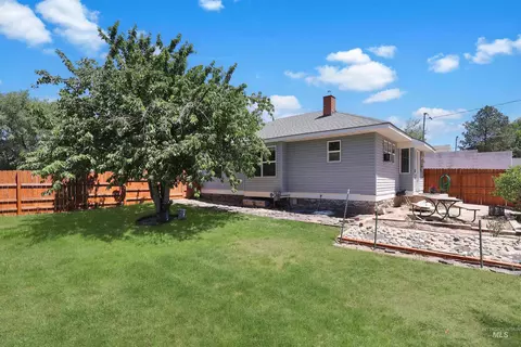 Exterior - 409 E Ave C, Jerome, ID 83338 photo 2 of 4