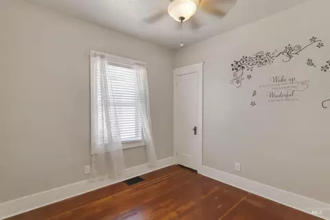Bedroom - 409 E Ave C, Jerome, ID 83338 photo 4 of 6