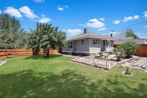 Exterior - 409 E Ave C, Jerome, ID 83338 photo 3 of 4