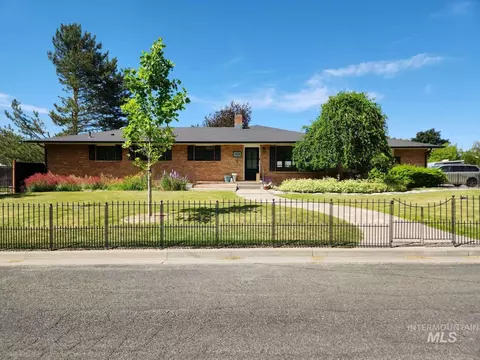 1909 Granada Dr, Twin Falls, ID 83301