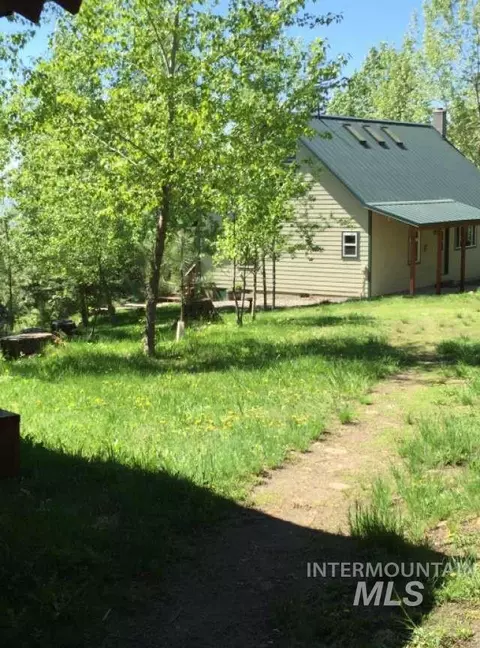 Exterior - 1021 NW Smokey Bear Ln, Kendrick, ID 83537 photo 4 of 26