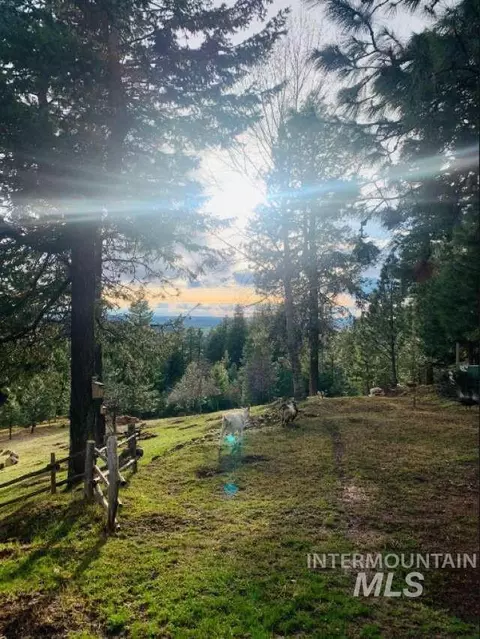 Exterior - 1021 NW Smokey Bear Ln, Kendrick, ID 83537 photo 12 of 26