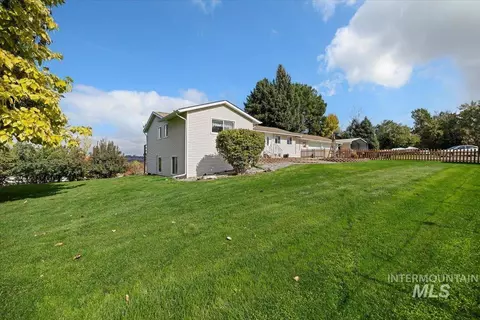 Exterior - 982 E A E 2700 S, Hagerman, ID 83332 photo 5 of 11