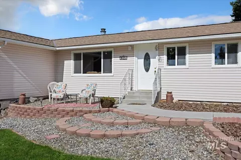 982 E A E 2700 S, Hagerman, ID 83332