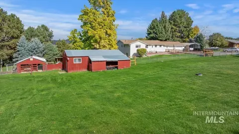 Exterior - 982 E A E 2700 S, Hagerman, ID 83332 photo 8 of 11