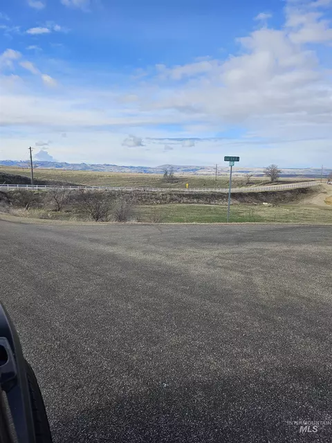 tbd Oak River Ln, Caldwell, ID 83607