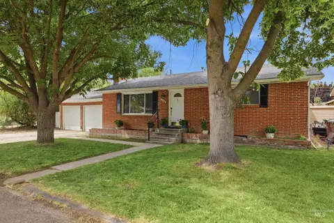 3701 N Woody Dr, Boise, ID 83703