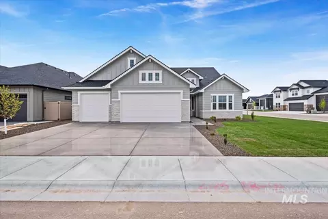 795 W Oak Springs Dr, Meridian, ID 83642