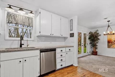 Kitchen - 1184 Downing Dr, Eagle, ID 83616 photo 4 of 4