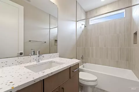 Bath - 5828 W Oxton St, Eagle, ID 83616 photo 2 of 2