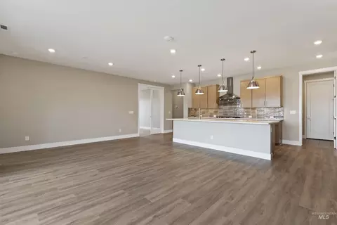 Living - 5828 W Oxton St, Eagle, ID 83616 photo 2 of 3
