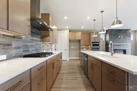 Kitchen - 5828 W Oxton St, Eagle, ID 83616 photo 2 of 4