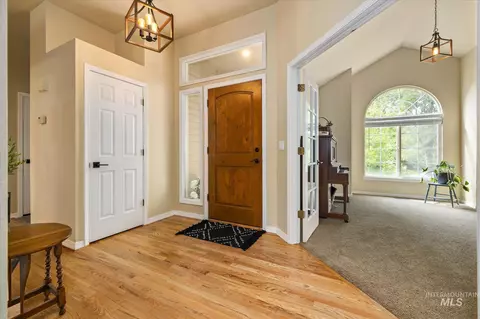 Entry Way - 1449 N Echo Creek Pl, Eagle, ID 83616 photo 1 of 2