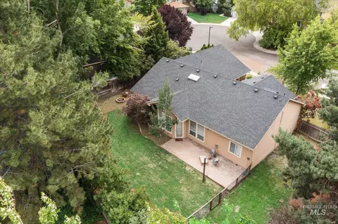 View/Area - 1449 N Echo Creek Pl, Eagle, ID 83616 photo 1 of 9