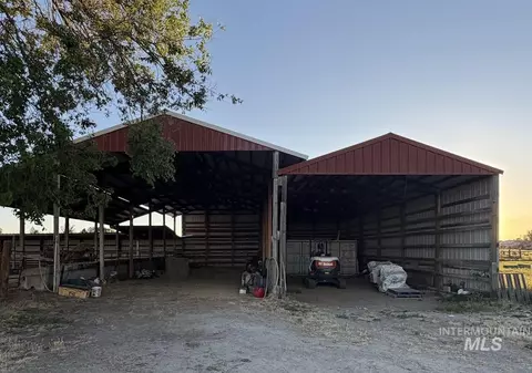 Exterior - 1185 E King Rd, Kuna, ID 83634 photo 5 of 9