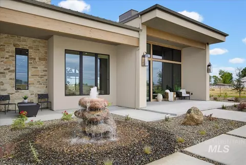 13310 Breezeview Ln, Caldwell, ID 83607