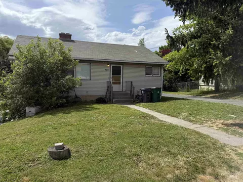 729 Brent Dr, Moscow, ID 83843