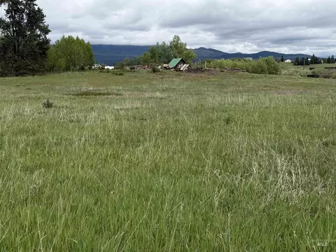 14031 Hwy 55, Mccall, ID 83638 photo 3