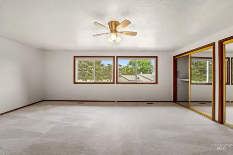 Bedroom - 575 N Pebble Beach Way, Eagle, ID 83616 photo 6 of 9