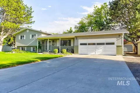 Exterior - 2992 9th Ave E, Twin Falls, ID 83301 photo 6 of 13