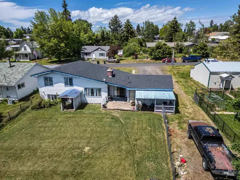 View/Area - 305 Walnut St, Nezperce, ID 83543 photo 2 of 4