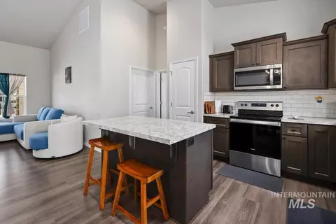 Kitchen - 514 21st Ave E, Jerome, ID 83338 photo 2 of 6