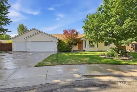2649 W Wave Ct, Meridian, ID 83642
