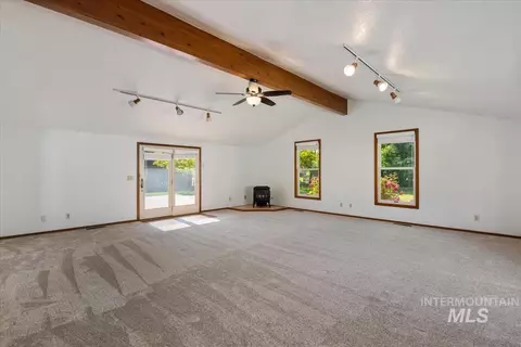 Living - 14961 Eagle Dr, Caldwell, ID 83607 photo 5 of 6