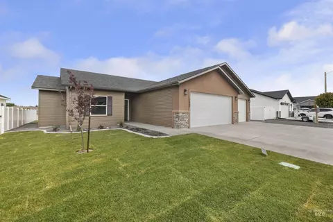 1449 Golden Pheasant Dr, Twin Falls, ID 83301