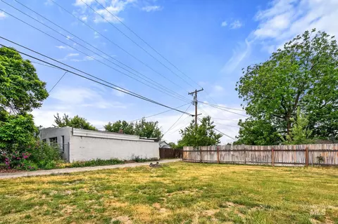 Exterior - 1122 1st Ave S, Payette, ID 83661 photo 6 of 6