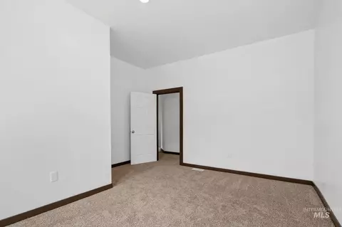 Bedroom - 1122 1st Ave S, Payette, ID 83661 photo 3 of 4
