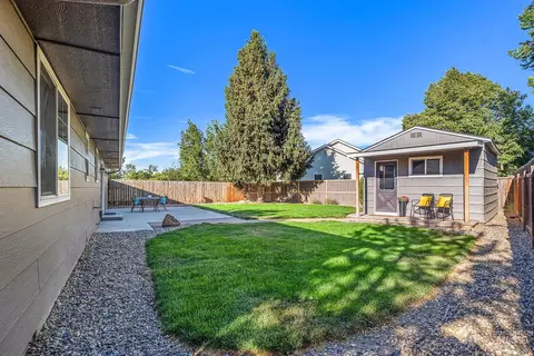 Exterior - 371 S Harlan Pl, Eagle, ID 83616 photo 6 of 10