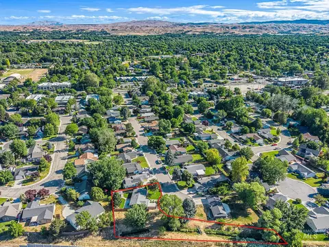 View/Area - 371 S Harlan Pl, Eagle, ID 83616 photo 5 of 7