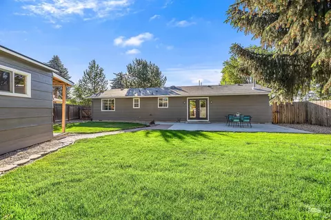 Exterior - 371 S Harlan Pl, Eagle, ID 83616 photo 4 of 10