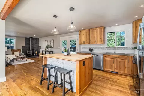 Kitchen - 371 S Harlan Pl, Eagle, ID 83616 photo 7 of 7