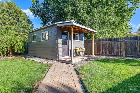 Exterior - 371 S Harlan Pl, Eagle, ID 83616 photo 8 of 10