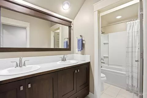 Bath - 3765 W Dublin Dr, Eagle, ID 83616 photo 6 of 6