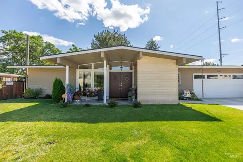 910 N Plateau Ave, Caldwell, ID 83605