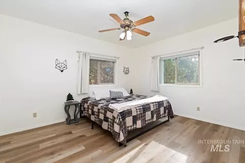 Bedroom - 1496 Pine Rdg, Cascade, ID 83611 photo 7 of 7